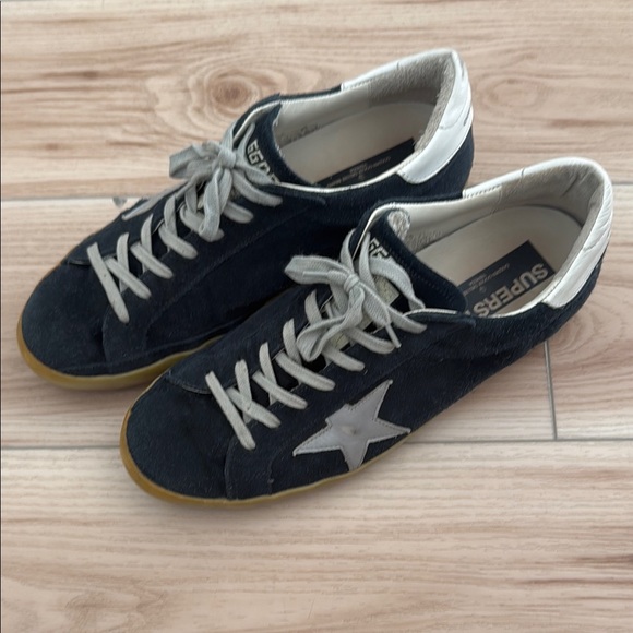 Golden Goose sneakers - Picture 1 of 10